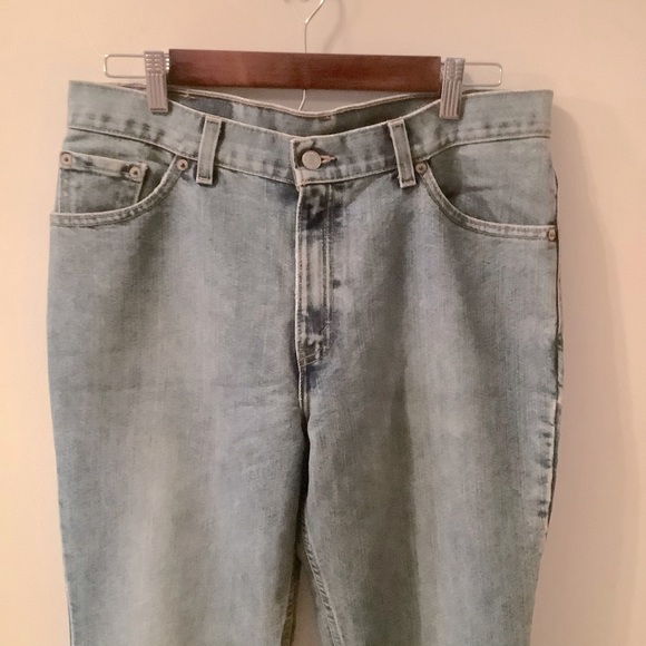 Levi Jeans 32🛎️ - Picture 2 of 5
